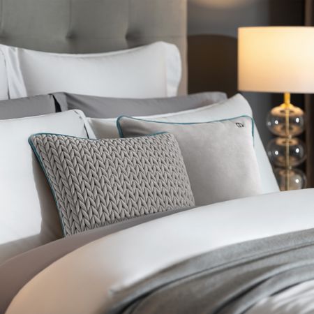 Подушка декоративная Togas Нотарио светло-серый 45х45 см