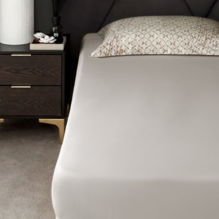 Простыня на резинке Togas Вольмут бежевый 180х200+35 см