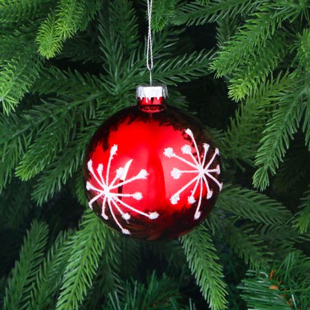 Игрушка ёлочная Yancheng Shiny стеклянная шар красный снежинки 8 см