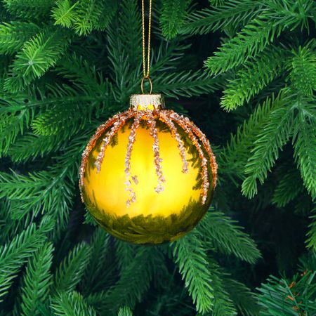 Игрушка ёлочная Yancheng Shiny шар стеклянный золотистый с узором блёстки 8 см