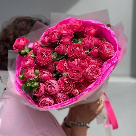 Букет живых цветов ДЕЛА ЦВЕТОЧНЫЕ ЦВЕТЫ.ЯГОДА.ДЕКОР Букет с кустовыми розами «Кружево