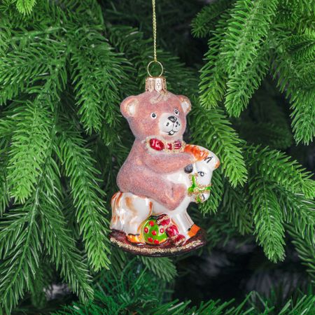 Игрушка ёлочная Snow and Stars мишка на лошадке-качалке