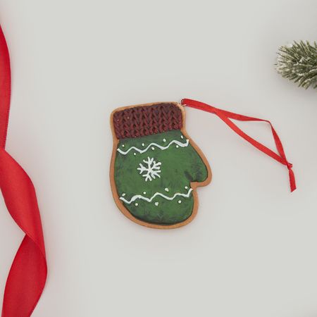 Елочная игрушка Сладкие каникулы/Sweet holidays I елочная игрушка птица 22x4 5 зеленый новогодняя