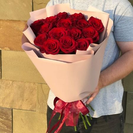 Букет живых цветов MILOTTA FLORAL SHOP 15 бордовых роз корзина econova floral 30х19 5х9 5 см