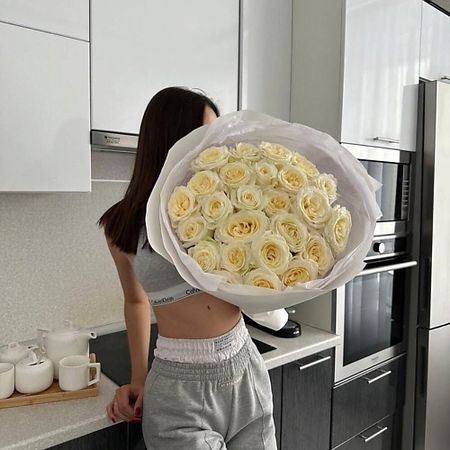 Букет живых цветов МНОГО ЦВЕТОВ ЦВЕТОЧНЫЙ МАГАЗИН Монобукет из 25 пионовидных роз nitecore tini3 много ный фонарик 600 люмен