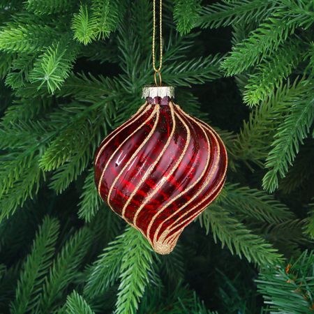Игрушка ёлочная Yancheng Shiny красная с золотистым узором 8х8х9 см