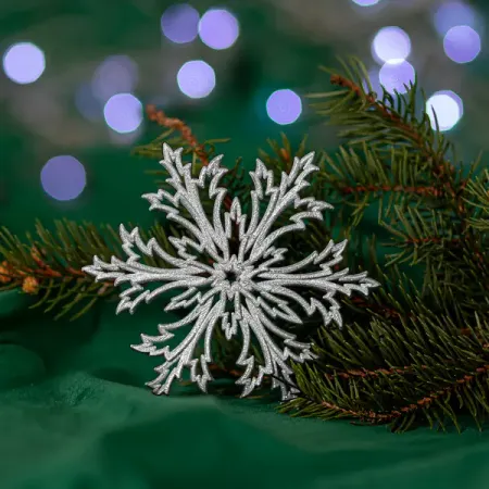 Новогоднее украшение Снежинка Морозко 12x12 см цвет серебро