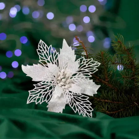 Украшение новогоднее «Цветок Рождественник», пластик, цвет бриллиантовый