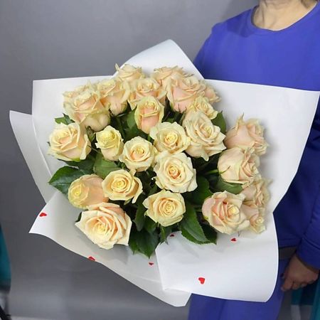 Букет живых цветов GLOW FLOWERS Монобукет из 25 роз