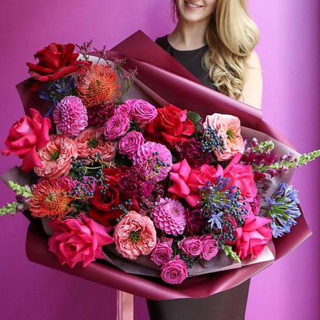 Букет живых цветов BOTANICA СТУДИЯ ФЛОРИСТИКИ DOLCE GABANNA