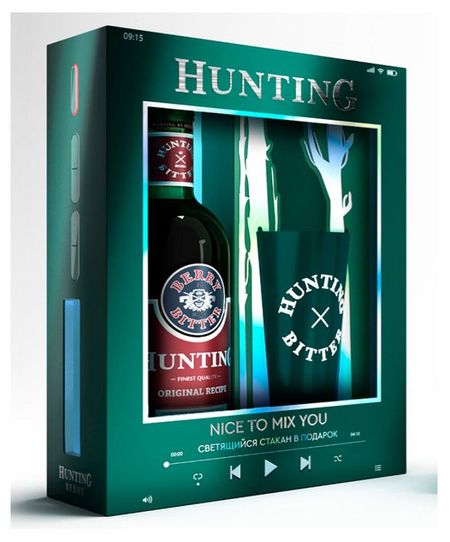 Ликер BELUGA Hunting Berry Россия, 0,7 + стакан 420 мл