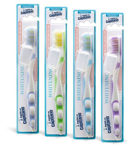 Щетка зубная Pasta Del Capitano отбеливающая средней жесткости, 1 шт в ассортименте