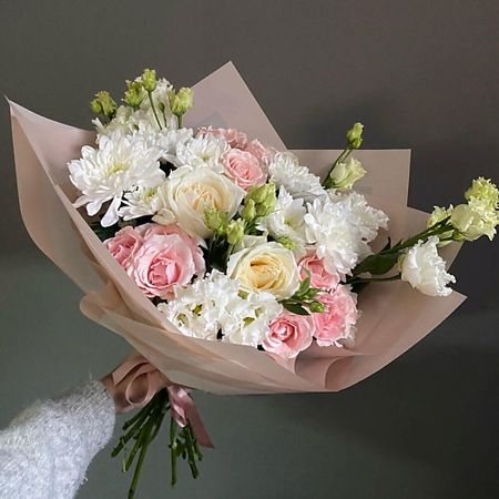 Букет живых цветов FLOWERTVER Букет из хризантемы, кустовая Роза, эустома. Нежный букет