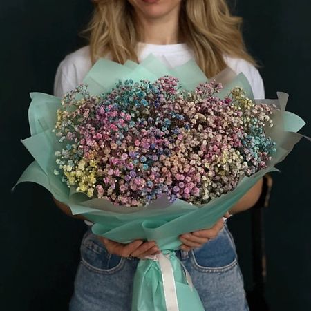 Букет живых цветов ШОПЕН Букет с радужной гипсофилой