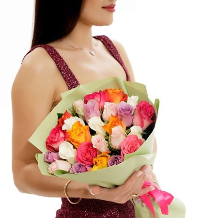 Букет живых цветов БУКЕТНАЯ ЛАВКА 25 роз 35см носок новогодний ель олень санта снеговик 35см п э красный