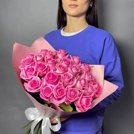 Букет живых цветов GLOW FLOWERS Моно-букет из 25 малиновых роз