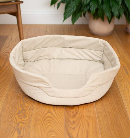 Лежаки PETSHOP Лежак полукруглый, бежевый (48х40х16 см)