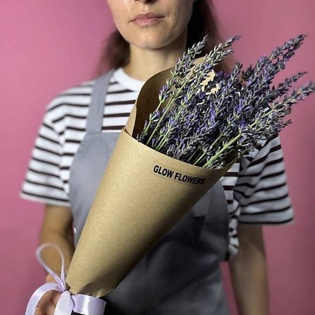 Букет живых цветов GLOW FLOWERS Букет лаванды искусственные ы лаванды пластик 6 шт