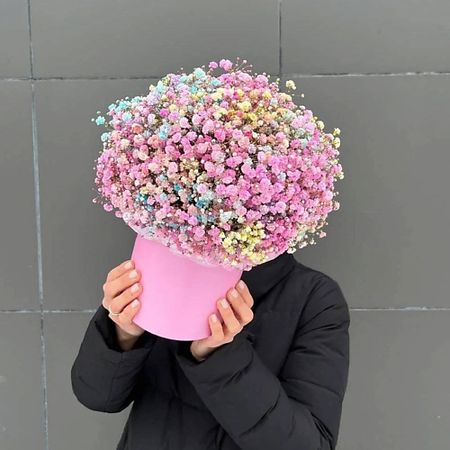 Букет живых цветов GLOW FLOWERS Радужная гипсофила в корзине радужная лягушка наклейка на стену