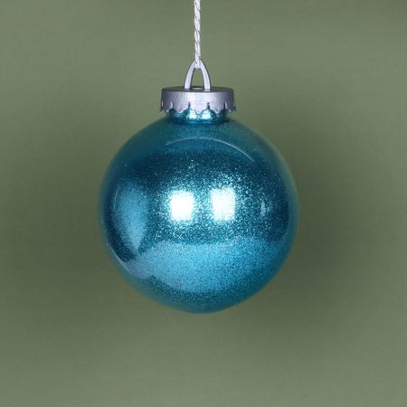 Игрушка ёлочная Bigdecor шар с глиттером голубой 15 см