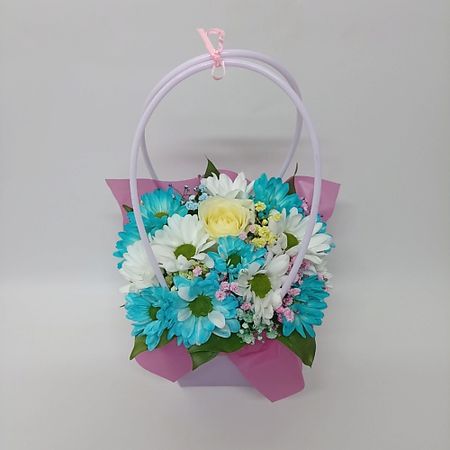 Букет живых цветов ЗЕФИРКО Сумочка с цветами Комплимент 7 maxgoods парчовая сумочка для украшений