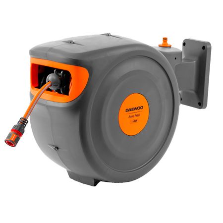 Катушка с поливочным шлангом 40 м Daewoo автоматическая пластиковая с набором коннекторов (DWR 3040)