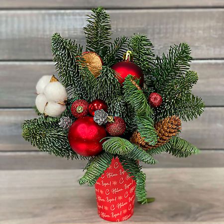 Букет живых цветов БУКЕТ МАРКЕТ ДАРИТЕ С УДОВОЛЬСТВИЕМ Новогодняя композиция в стакане №2