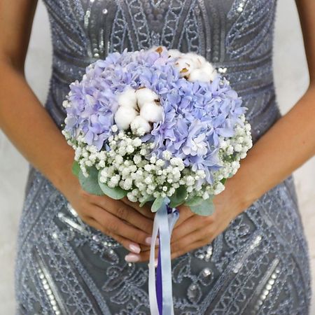 Букет живых цветов БУКЕТ МАРКЕТ ДАРИТЕ С УДОВОЛЬСТВИЕМ Букет из гортензии, хлопка и гипсофил портативная сумка для салфеток moonbiffy из стираного хлопка