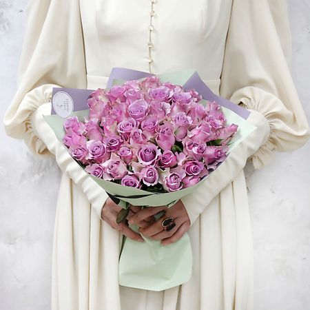 Букет живых цветов БУКЕТ МАРКЕТ ДАРИТЕ С УДОВОЛЬСТВИЕМ Букет из 51 розы - Сиреневое облако Кения 40 см. скотч для декорирования sky city серии облако