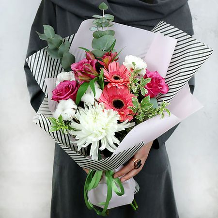 Букет живых цветов БУКЕТ МАРКЕТ ДАРИТЕ С УДОВОЛЬСТВИЕМ Букет из гербер и хлопка боге́мские шторы из хлопка с кисточками