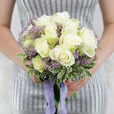 Букет живых цветов БУКЕТ МАРКЕТ ДАРИТЕ С УДОВОЛЬСТВИЕМ Букет из роз и гипсофил с листьями питтоспорума подарочные пакеты с листьями эвкалипта fengrise