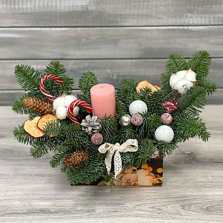 Букет живых цветов БУКЕТ МАРКЕТ ДАРИТЕ С УДОВОЛЬСТВИЕМ Новогодняя композиция в конверте №2 электрогирлянда новогодняя best technology 1080 led 39 9 м со стартовым шнуром