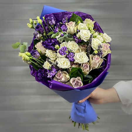 Букет живых цветов БУКЕТ МАРКЕТ ДАРИТЕ С УДОВОЛЬСТВИЕМ Букет из эустом, маттиол и роз