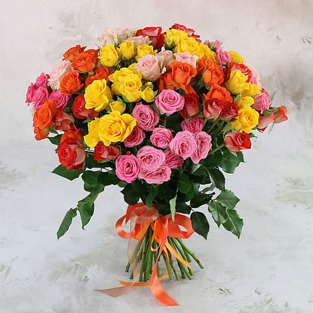 Букет живых цветов БУКЕТ МАРКЕТ ДАРИТЕ С УДОВОЛЬСТВИЕМ Букет из 25 кустовых роз разных цветов
