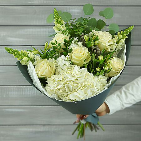 Букет живых цветов БУКЕТ МАРКЕТ ДАРИТЕ С УДОВОЛЬСТВИЕМ Букет Белый зефир