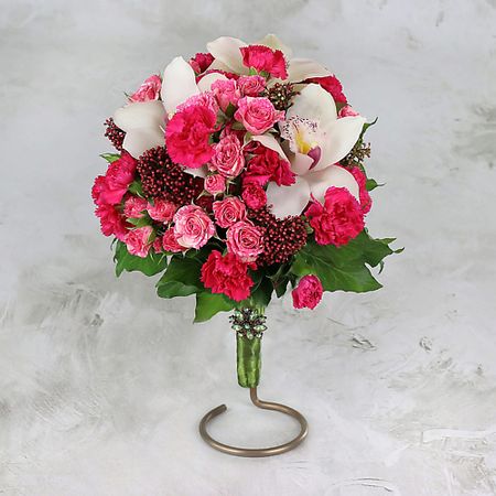 Букет живых цветов БУКЕТ МАРКЕТ ДАРИТЕ С УДОВОЛЬСТВИЕМ Букет невесты из розовых роз, гвоздик и белых орхидей