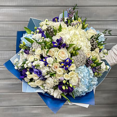 Букет живых цветов БУКЕТ МАРКЕТ ДАРИТЕ С УДОВОЛЬСТВИЕМ Букет из гортензий, альстромерий и роз искусственный букет гортензий из шелка