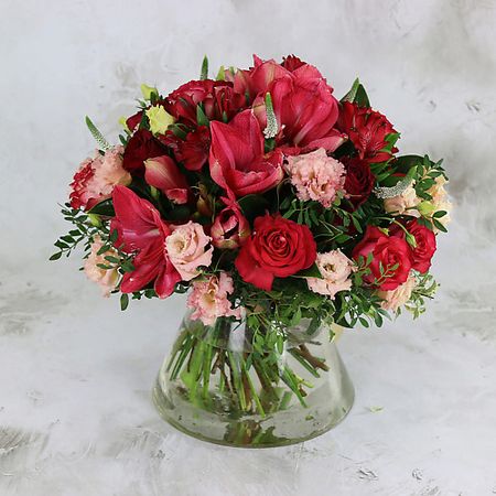 Букет живых цветов БУКЕТ МАРКЕТ ДАРИТЕ С УДОВОЛЬСТВИЕМ Букет с розами и амариллисами