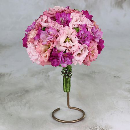 Букет живых цветов БУКЕТ МАРКЕТ ДАРИТЕ С УДОВОЛЬСТВИЕМ Букет невесты из розового лизиантуса и фрезии шар из розового кварца sisterstone