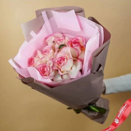 Букет живых цветов AZALIANOW ЦВЕТЫ. ПОДАРКИ. ДЕКОР Букет из 7 розовых роз