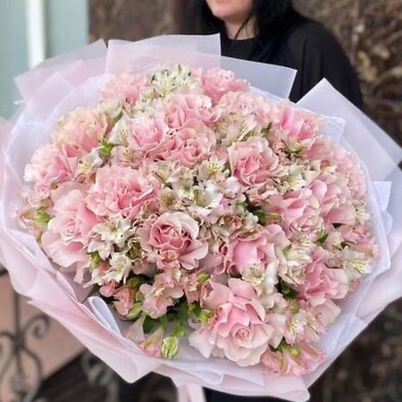 Букет живых цветов CHALET GREEN Букет большой 