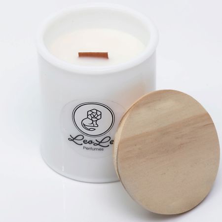 Свеча ароматическая LEOLEO PERFUMES Ароматическая свеча Cherry Praliné