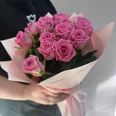 Букет живых цветов КЛУМБА Нежные розовые розы 15 шт пряники семейка озби нежные с творожным вкусом 400 г