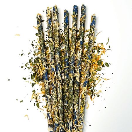 Свеча декоративная EZO Энергетические синие свечи с цветами Гармония и баланс 7 шт. icyygo ic 3w 3535 синие светодиодные чипы