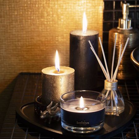 Свеча Bolsius Rustic Metallic Shimmer 8х6,8 см слоновая кость