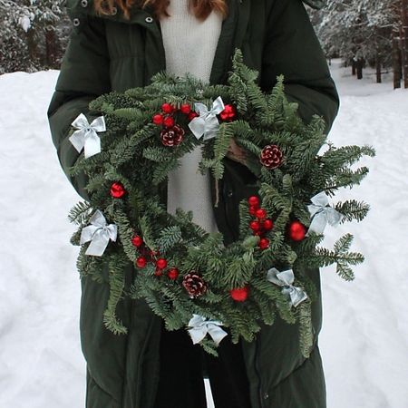 Букет живых цветов DARI ЦВЕТЫ Новогодний венок искусственный очный венок fu