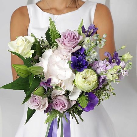 Букет живых цветов БУКЕТ МАРКЕТ ДАРИТЕ С УДОВОЛЬСТВИЕМ Букет невесты из гортензии, роз, клематиса и дельфиниума свадебные ленты для подружек невесты hgdtff