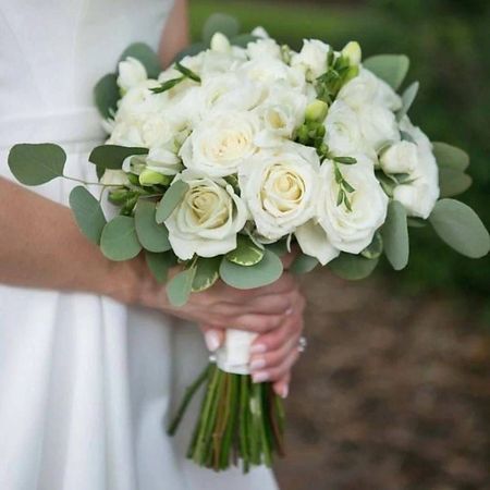 Букет живых цветов GLOW FLOWERS Букет невесты круглый свадебные ленты для подружек невесты hgdtff