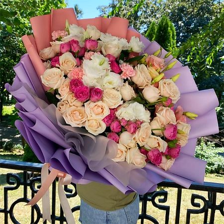 Букет живых цветов MADE KRIS Сборный букет 