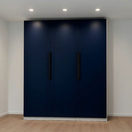 Шкаф распашной Байонна индиго с 3 дверями 180х232,2х54,5 ЛДСП каркас белый черные золотые перьевые ручки chouxiongluwei hero 3802